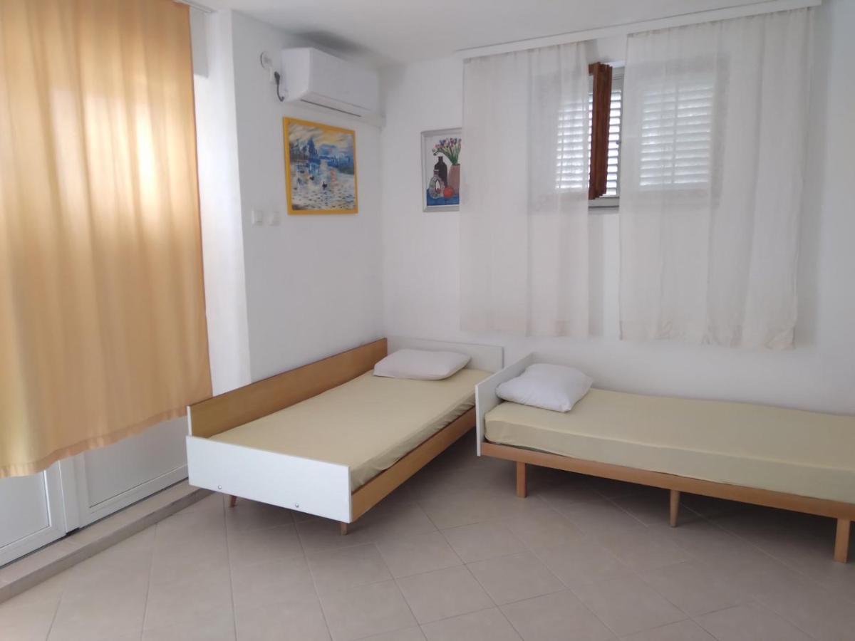Apartment Perla - 150M From The Sea Нови-Винодолски Экстерьер фото