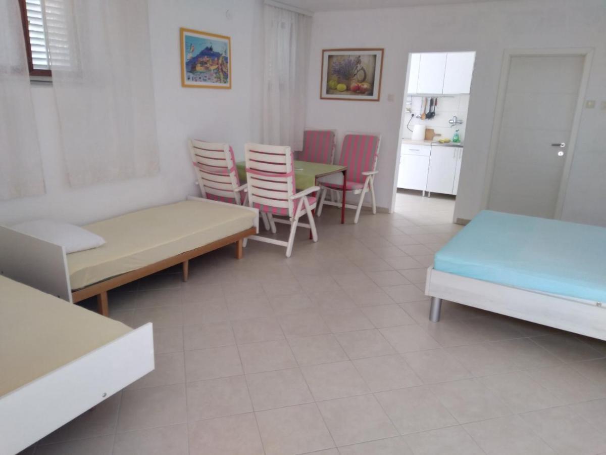 Apartment Perla - 150M From The Sea Нови-Винодолски Экстерьер фото